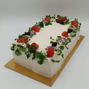 Feta-kasvisvoileipäkakku L