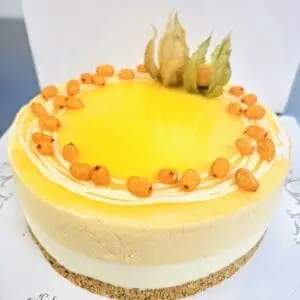 Tyrni-valkosuklaakakku VL